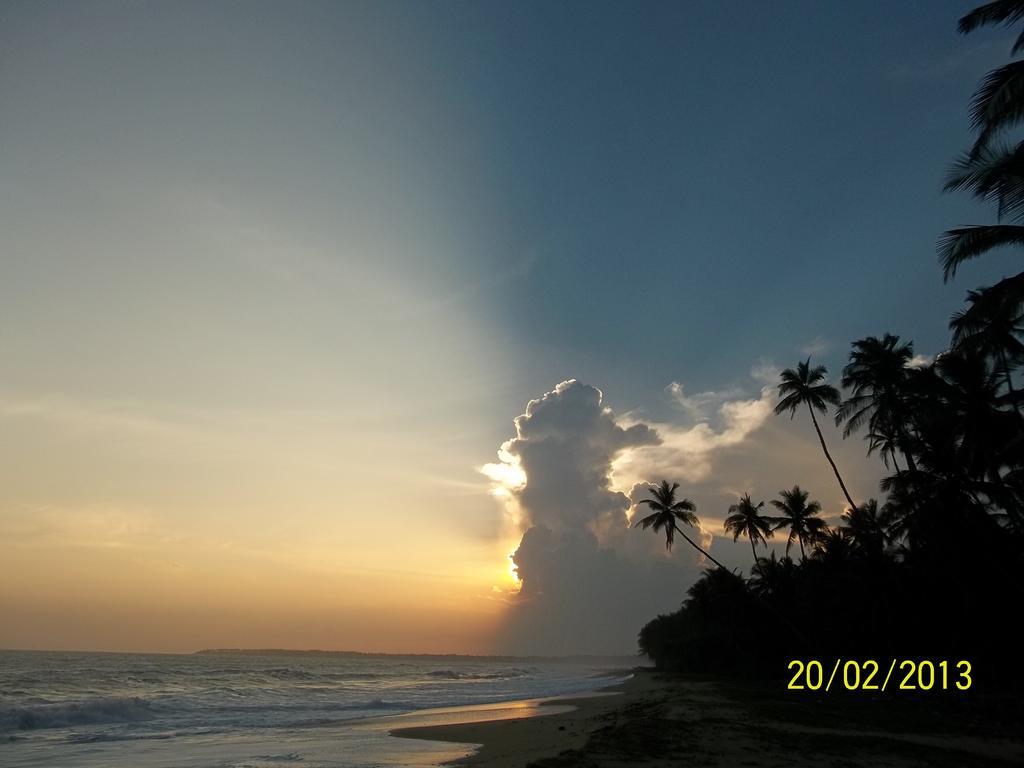 Natural Cabanas Kanattagoda Exterior photo