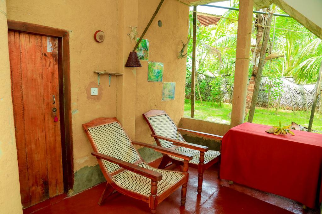 Natural Cabanas Kanattagoda Exterior photo