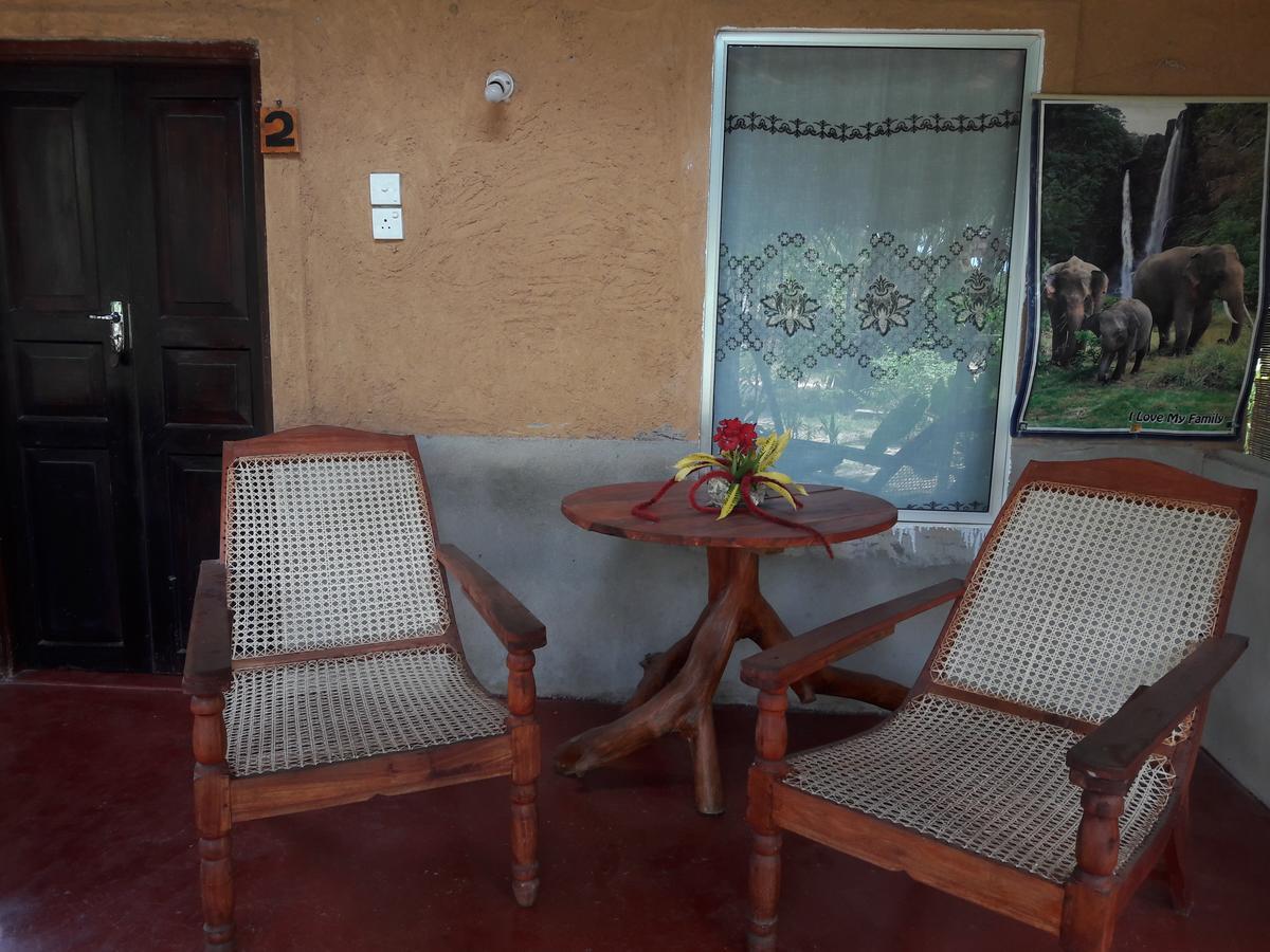 Natural Cabanas Kanattagoda Exterior photo